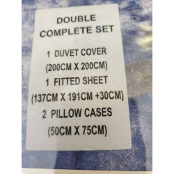 Bedding double with fitted sheet