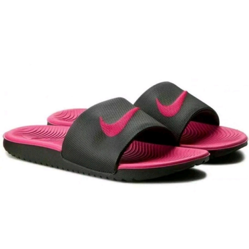 Nike Kawa slide girl