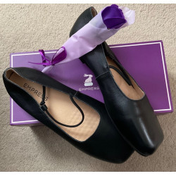 Ladies Empress Australia black leather square toe ballet shoes