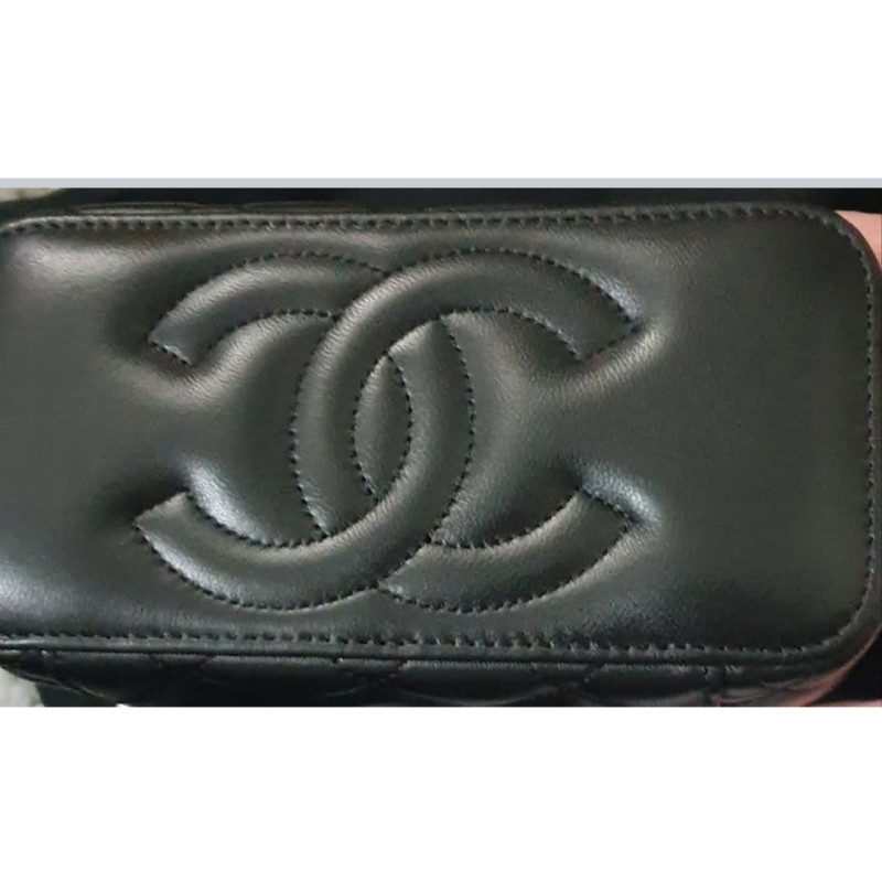 Vanity leather handbag